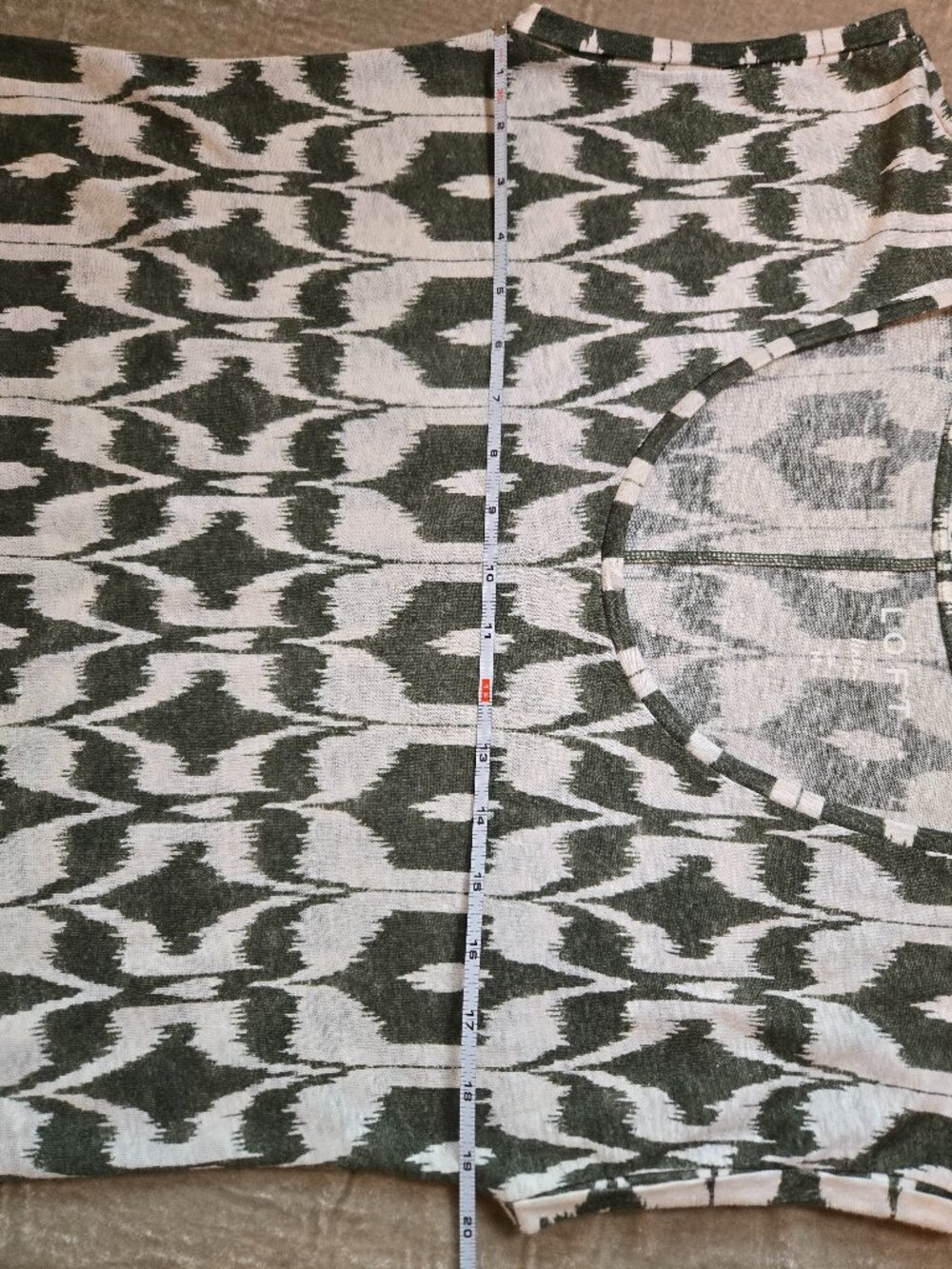 LOFT Olive Green Ikat 100% Linen Scoop Neck Top M Boho Tribal Short Sleeve - Picture 5 of 13